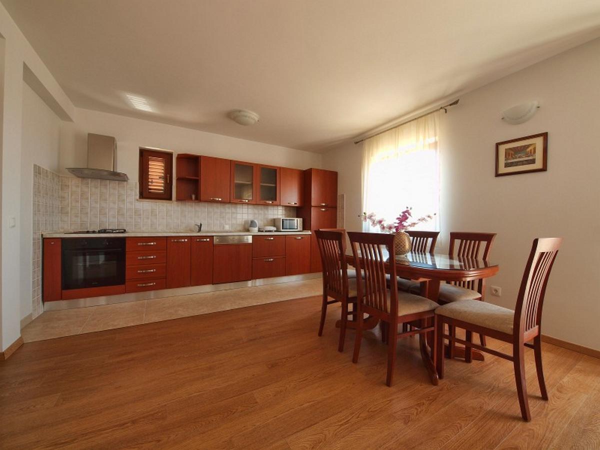 Anuska Apartment